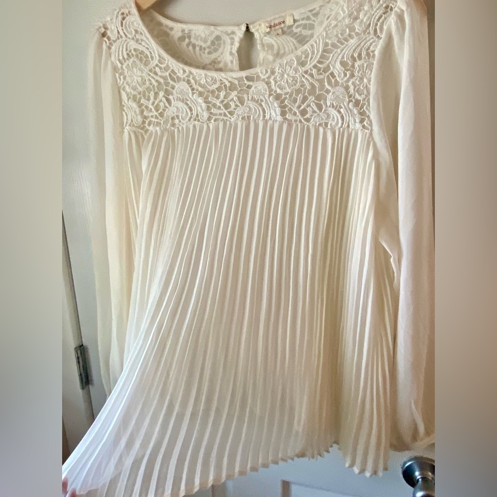 Gorgeous Sundance Blouse Top